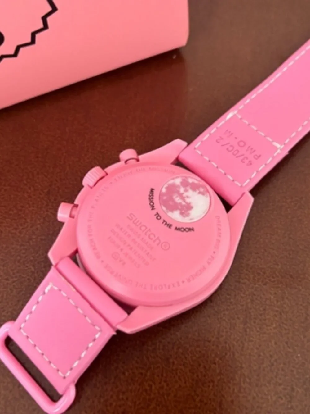 🍀 OMEGA🍀  pink battery watch
